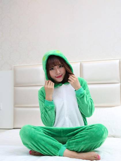 Unisex Good Quality Green Frog Winter Pajamas For Christmas Party Costumes Animal Costumes Pajamas