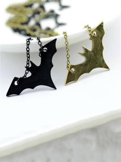 New Fashion Bat Shape Chain Pendant Necklace Jewelry Accessories