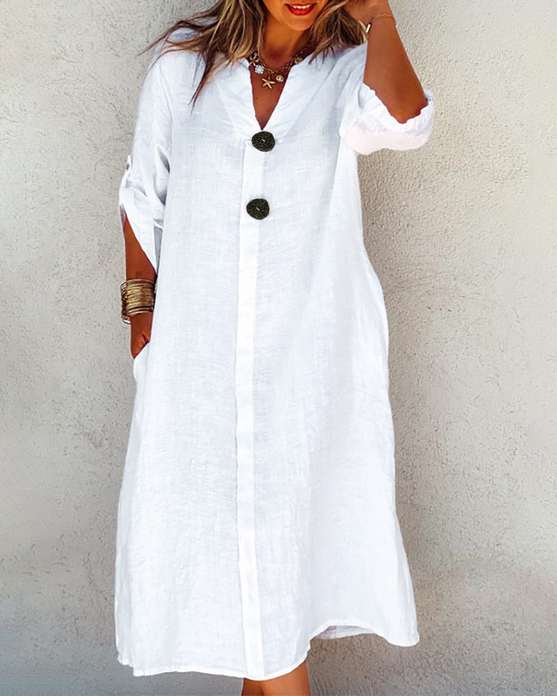 Vestido camisero informal de corte A con cuello en V, manga larga y botones de madera en la parte delantera