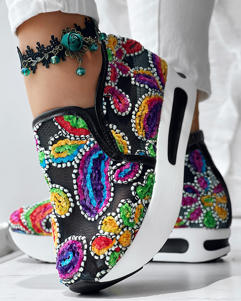Floral Pattern Embroidery Mesh Sneakers