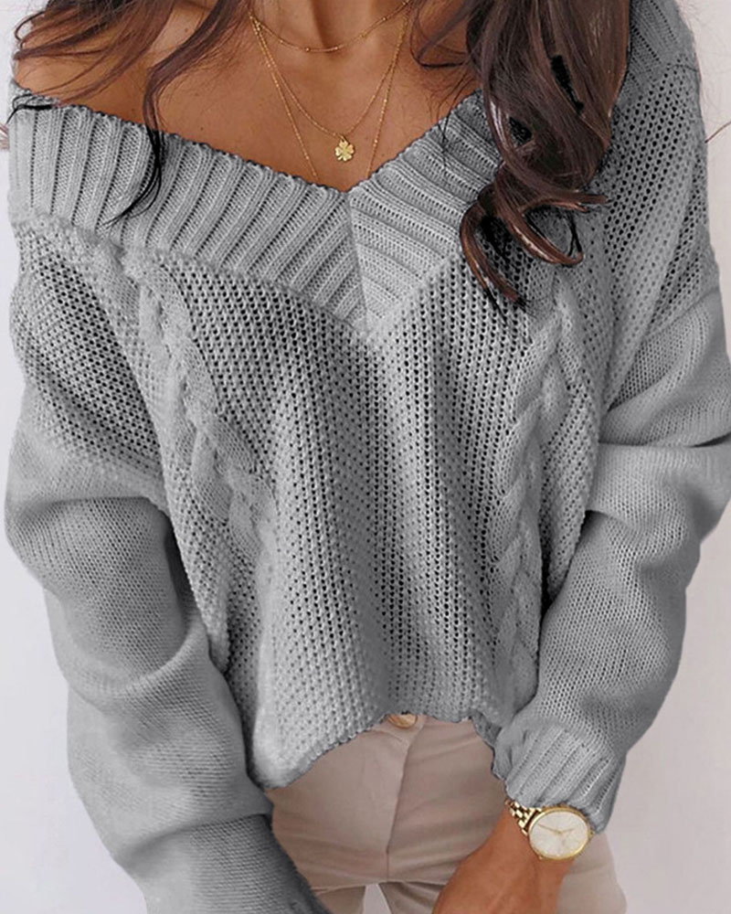 

Long Sleeve V-Neck Cable Knit Sweater, Gray