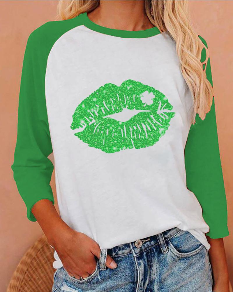 

Lip / Graphic Print Colorblock Top, Style1