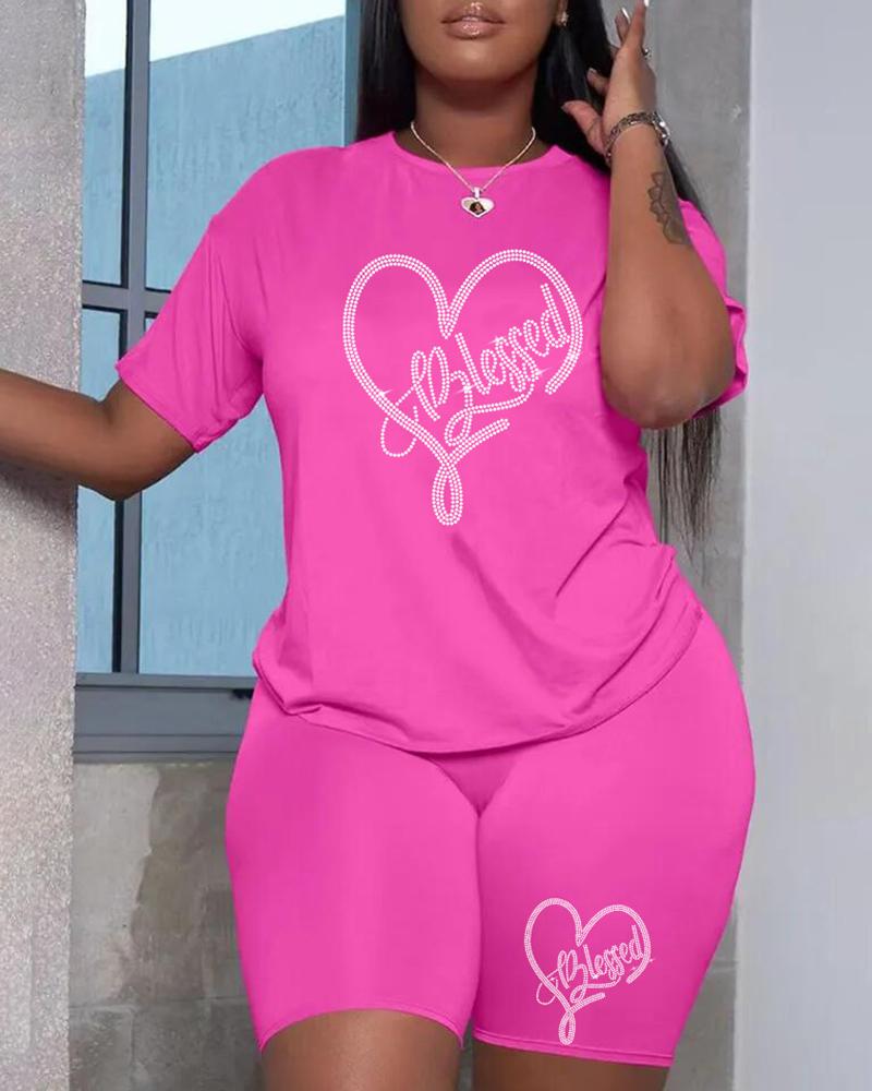 

Plus Size Rhinestone Heart Letter Pattern Top & Shorts Set, Pink