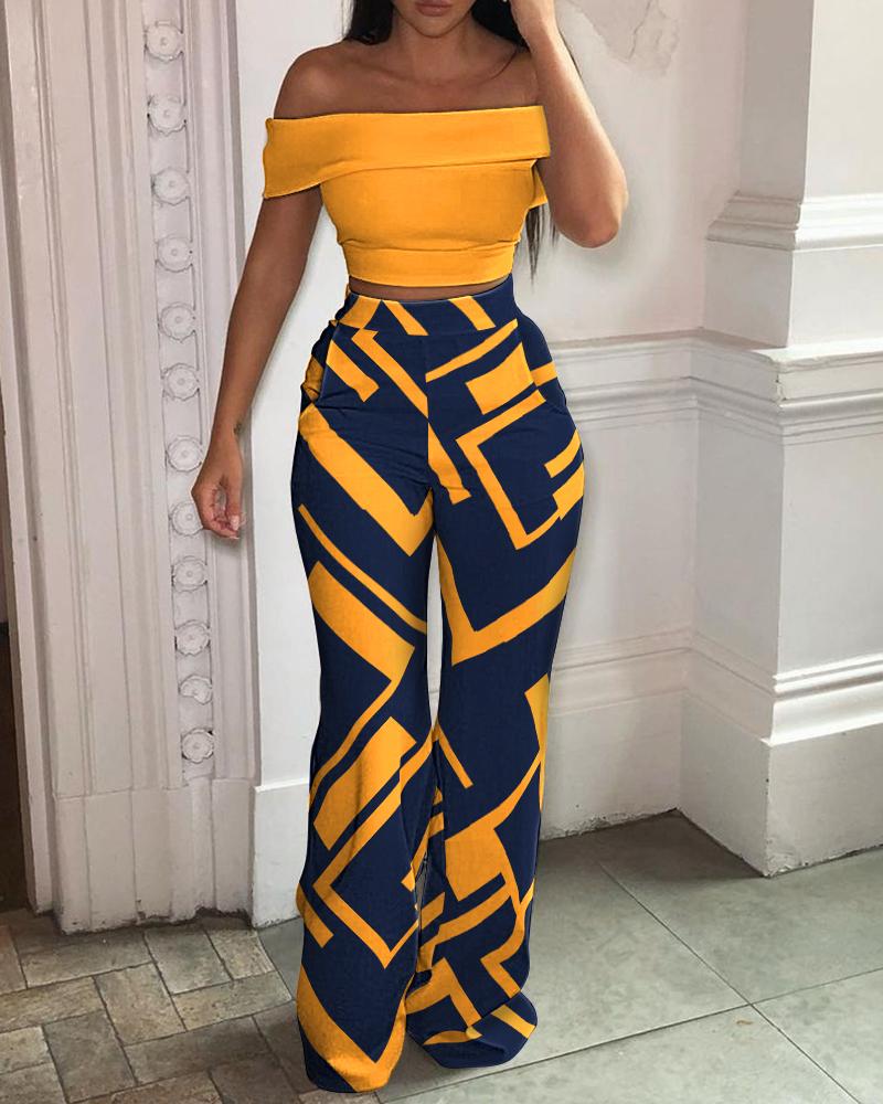 

Off Shoulder Crop Top & Geo Print Pants Set, Yellow