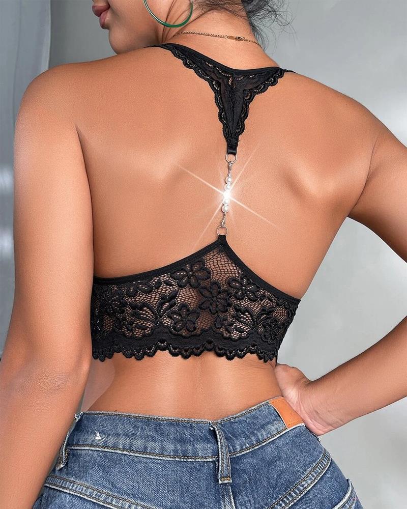 Bralette de encaje de ganchillo con decoración de perlas