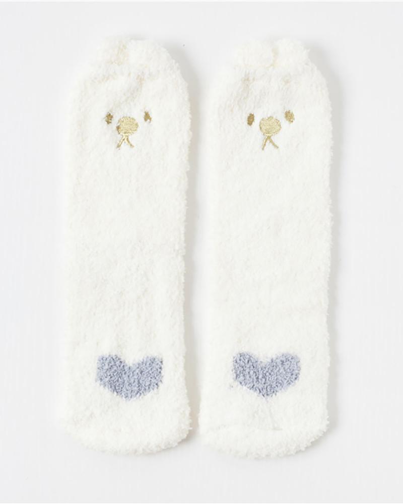 

Fluffy Embroidery Heart Paw Pattern Coral Socks, White