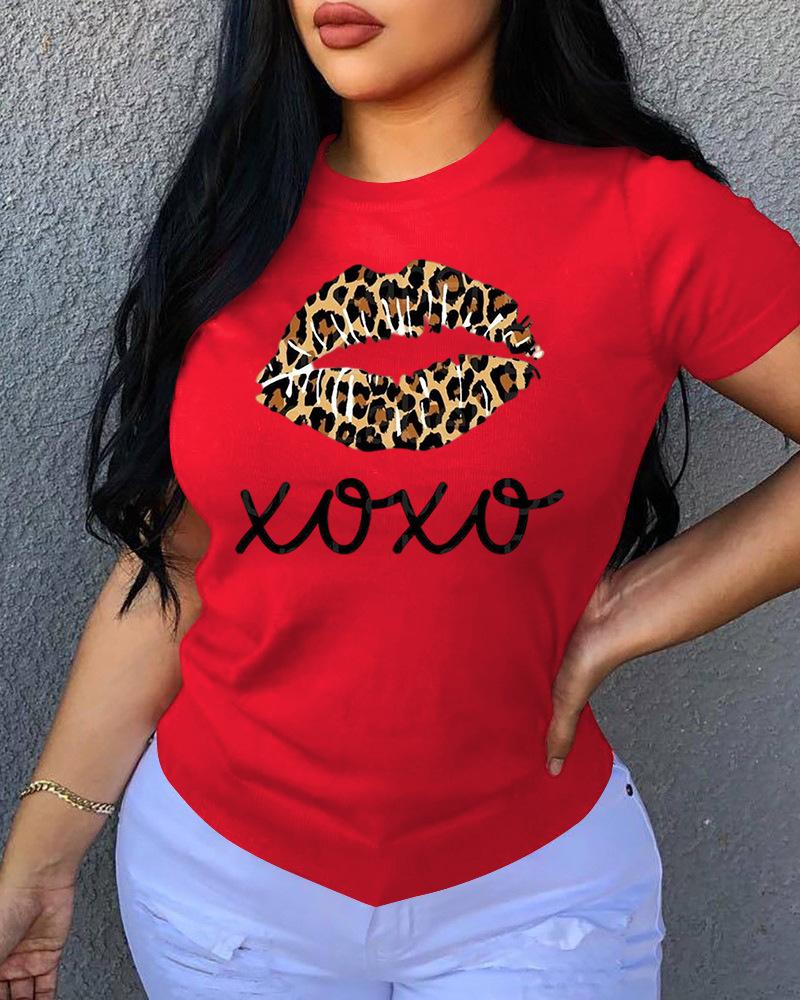 

Lip / Letter / Leopard Print O Neck T-Shirt, Red
