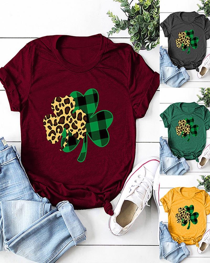 

St.Patrick' Day Clover Print Short Sleeve T-Shirt, Wine red