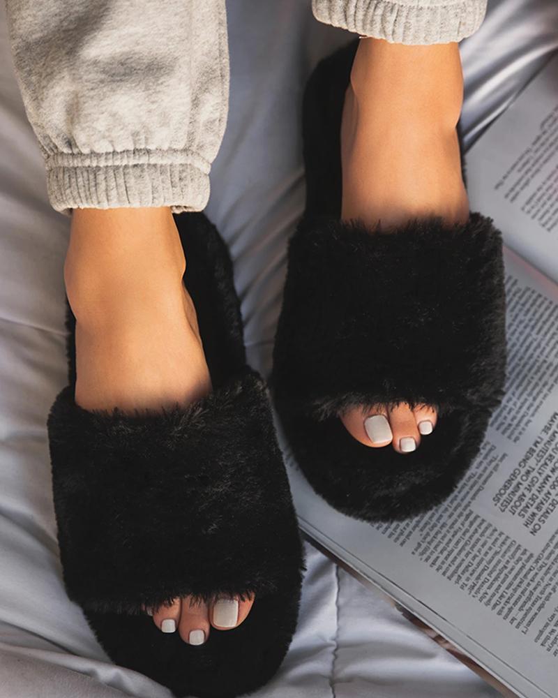 

Plain / Cheetan / Tie Dye Fluffy Slippers, Black