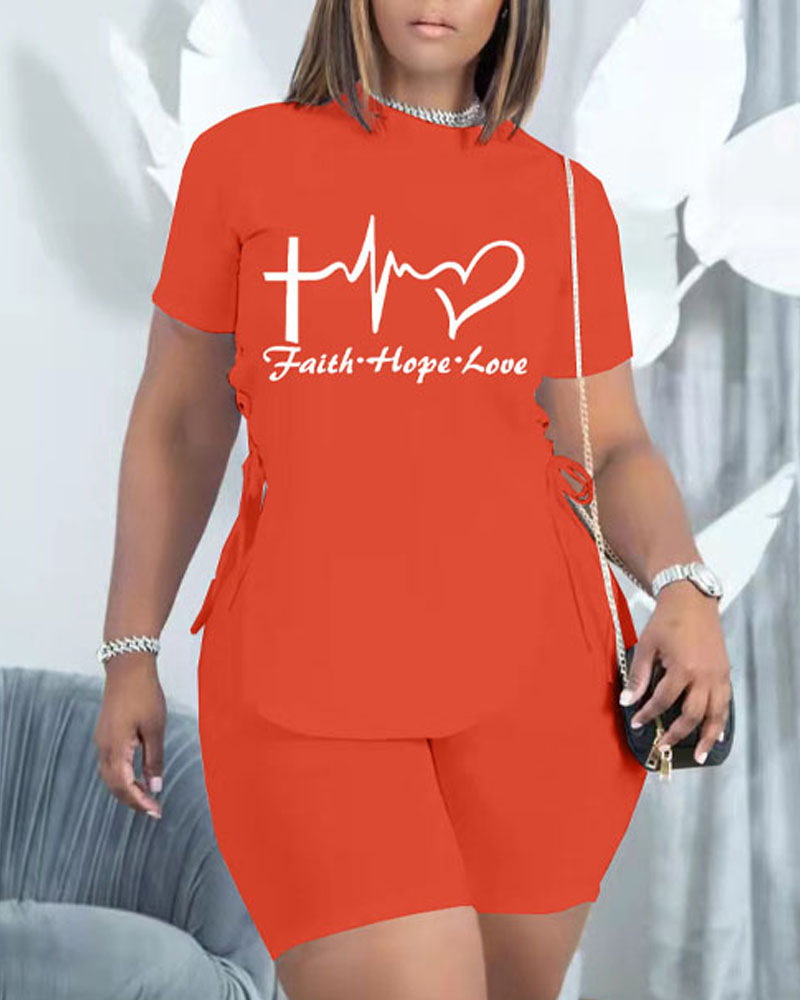 

Plus Size Letter Heart Print Eyelet Lace-up Top & Shorts Set, Orange