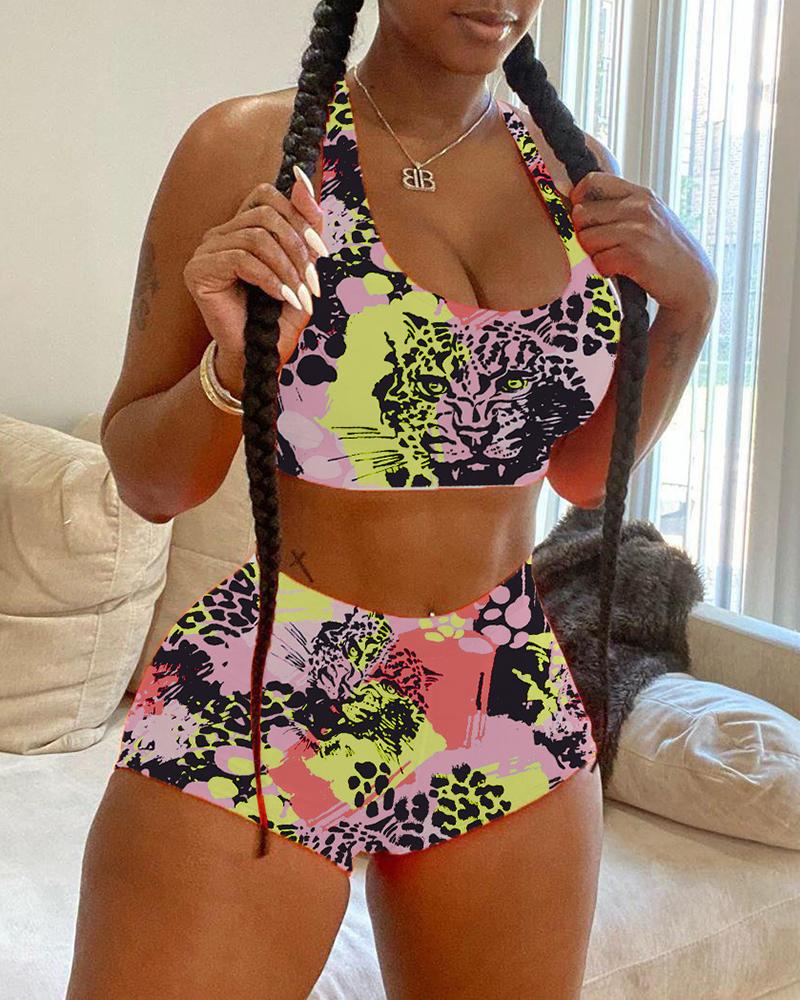 

Cheetah Print Crop Top & High Waist Shorts Set, Pink