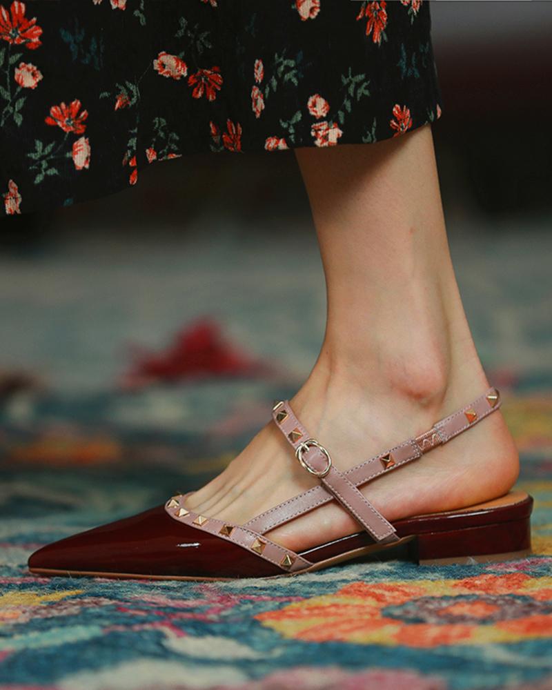 

Pointed-toe Solid Color Splicing Studded Buckle Flat Sandals, Wine red