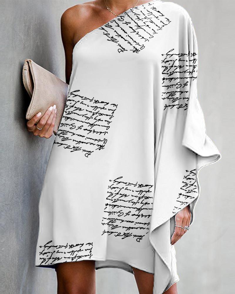 

Letter Printing One Shoudler Loose Dress, White