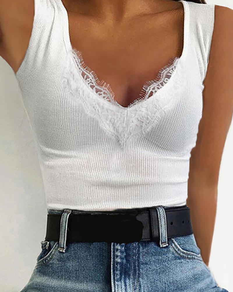 

Eyelash Lace Trim Knit Tank Top, White
