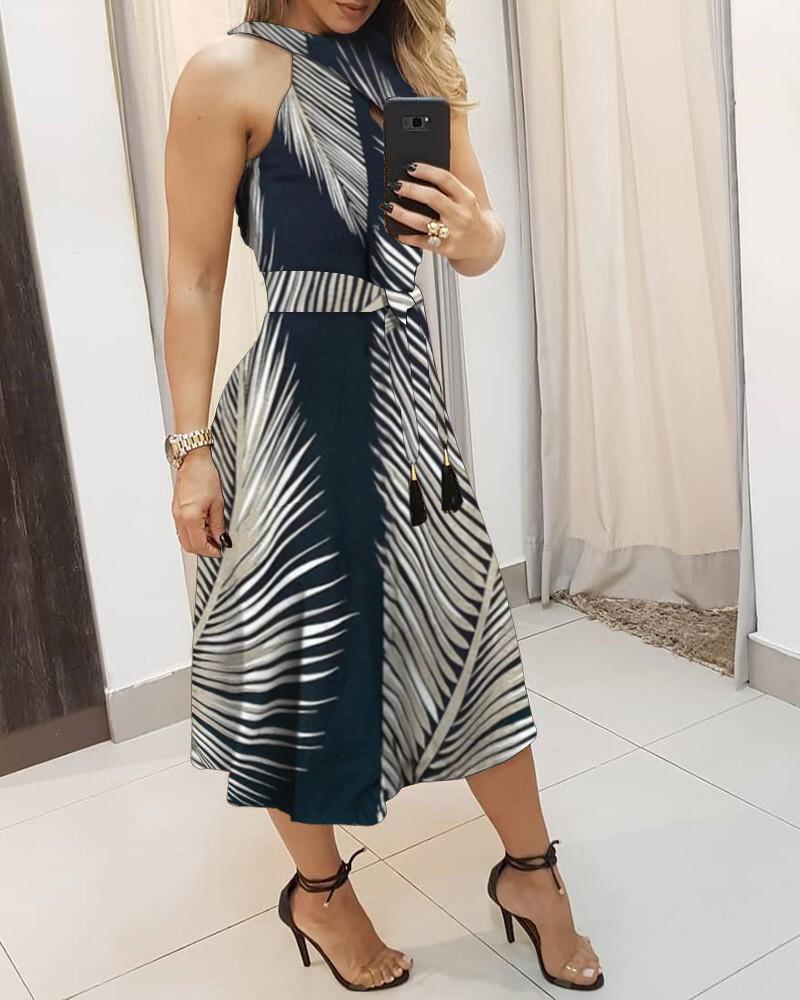 

Leaf Print Halter Tie Front Tassel Dress With Belt, Black