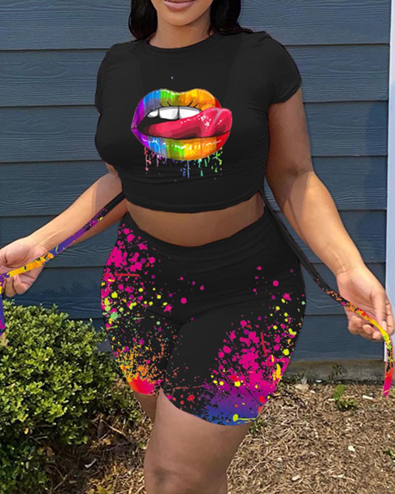 

Lip Print Short Sleeve Tie Front Crop Top & Shorts Set, Black