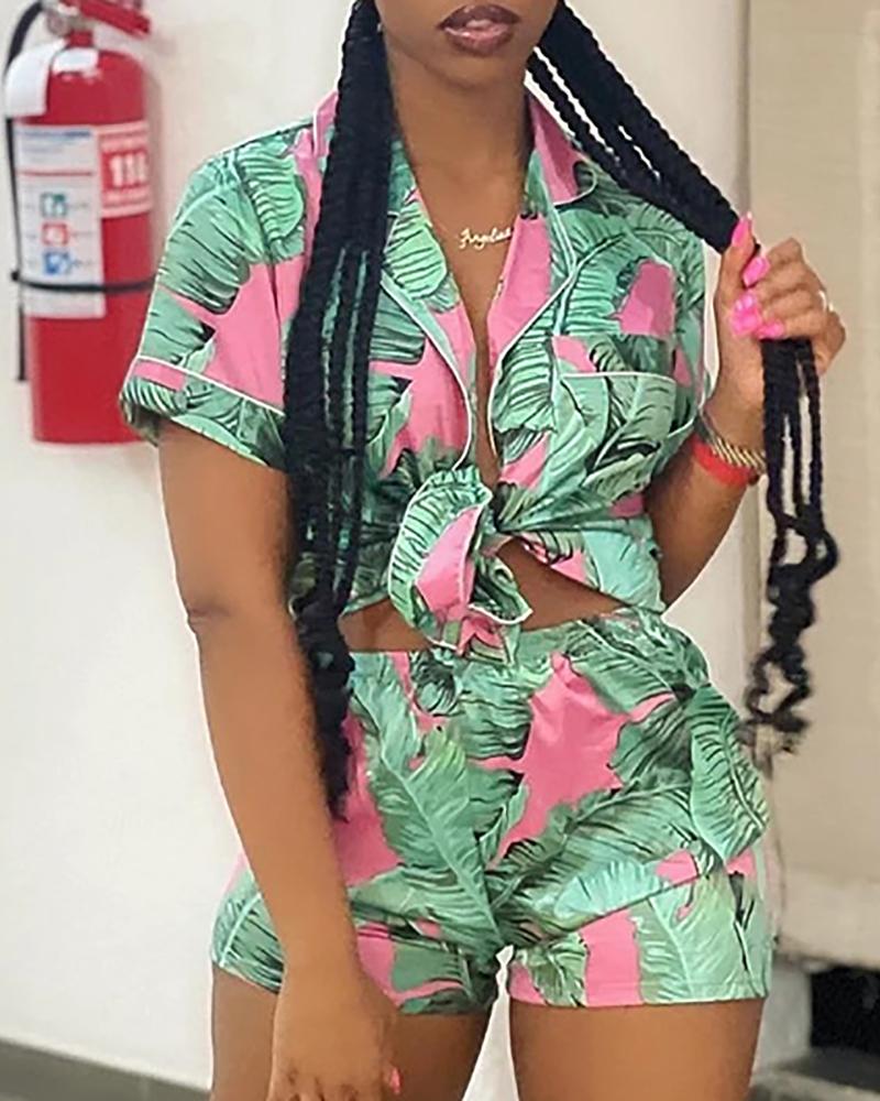

Tropical Print Tie Front Crop Top & shorts Set, Green