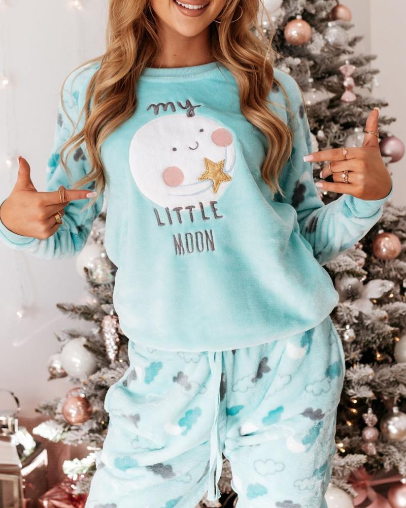 

Embroidery Letter Cloud Print Flannel Pajama Set, Blue