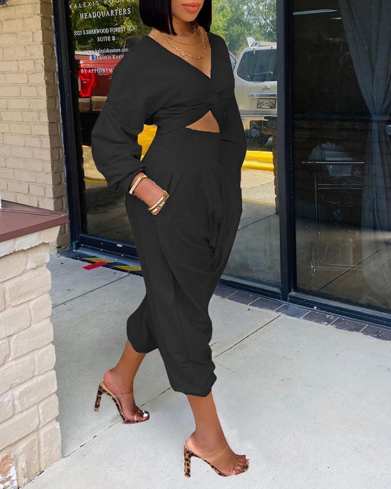 

Long Sleeve Twist Crop Top & High Waist Pocket Pants Set, Black