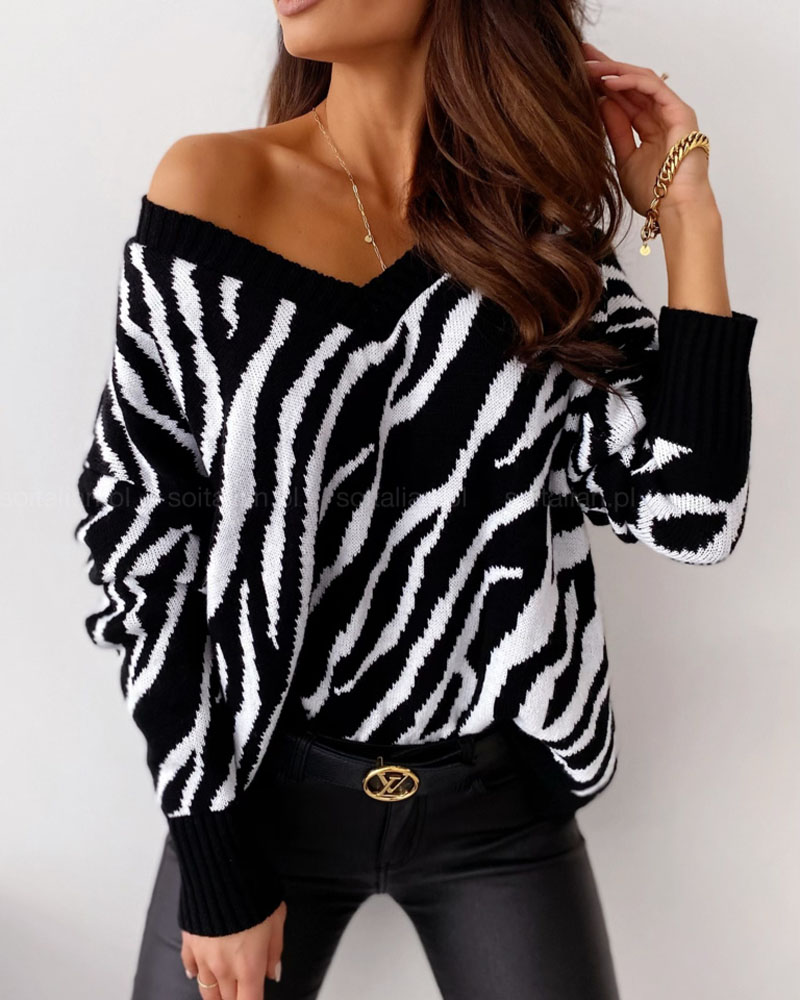 

Zebra Stripe Long Sleeve V-Neck Sweater, Black