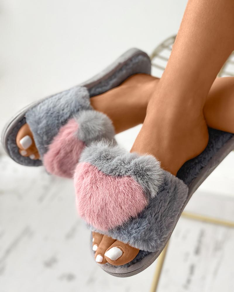 

Peep Toe Heart Pattern Colorblock Fluffy Slippers, Gray