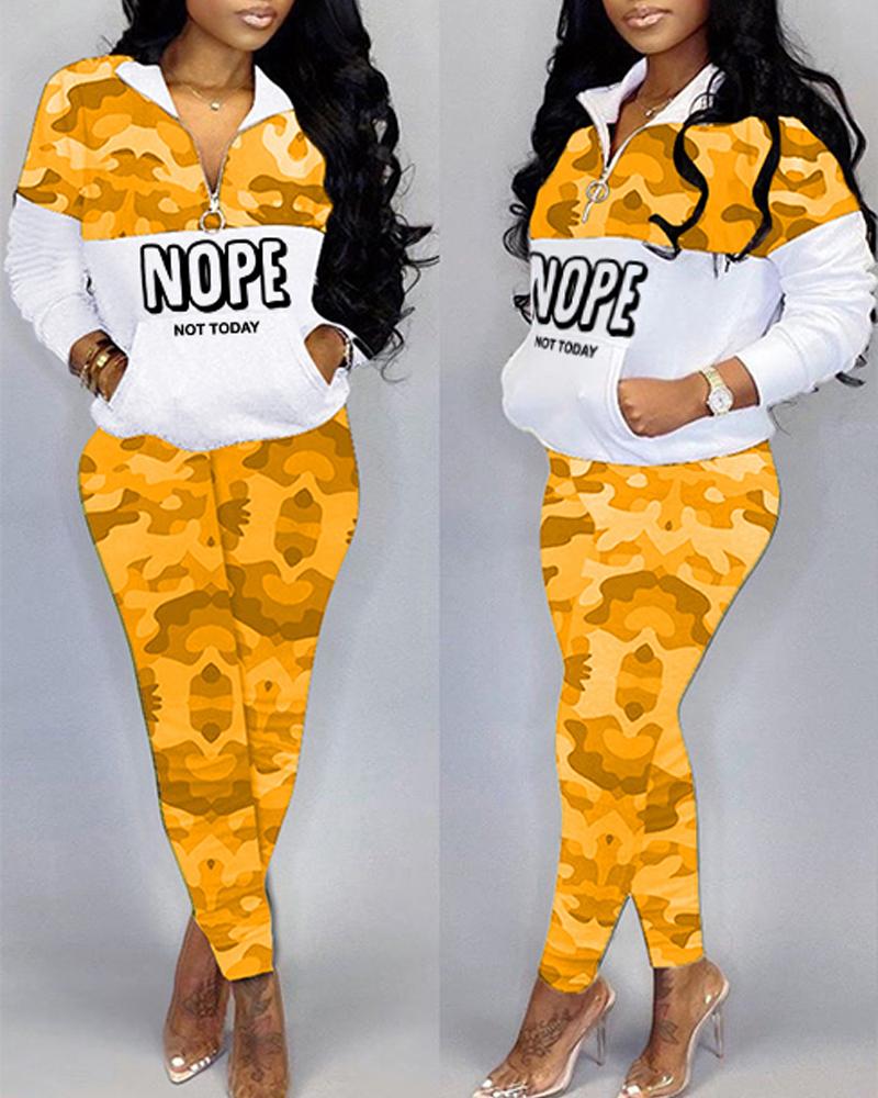 

Camouflage Letter Print Zip Detail Casual Top & Pants Set, Yellow