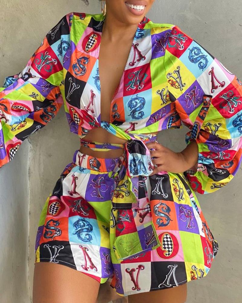 

Letter Print Lantern Sleeve Tied Detail Top & Shorts Set, Multicolor