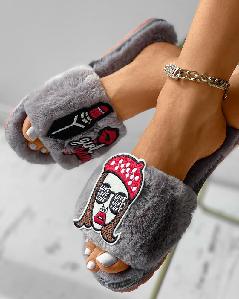 

Graphic Pattern Fluffy Casual Slippers, Gray