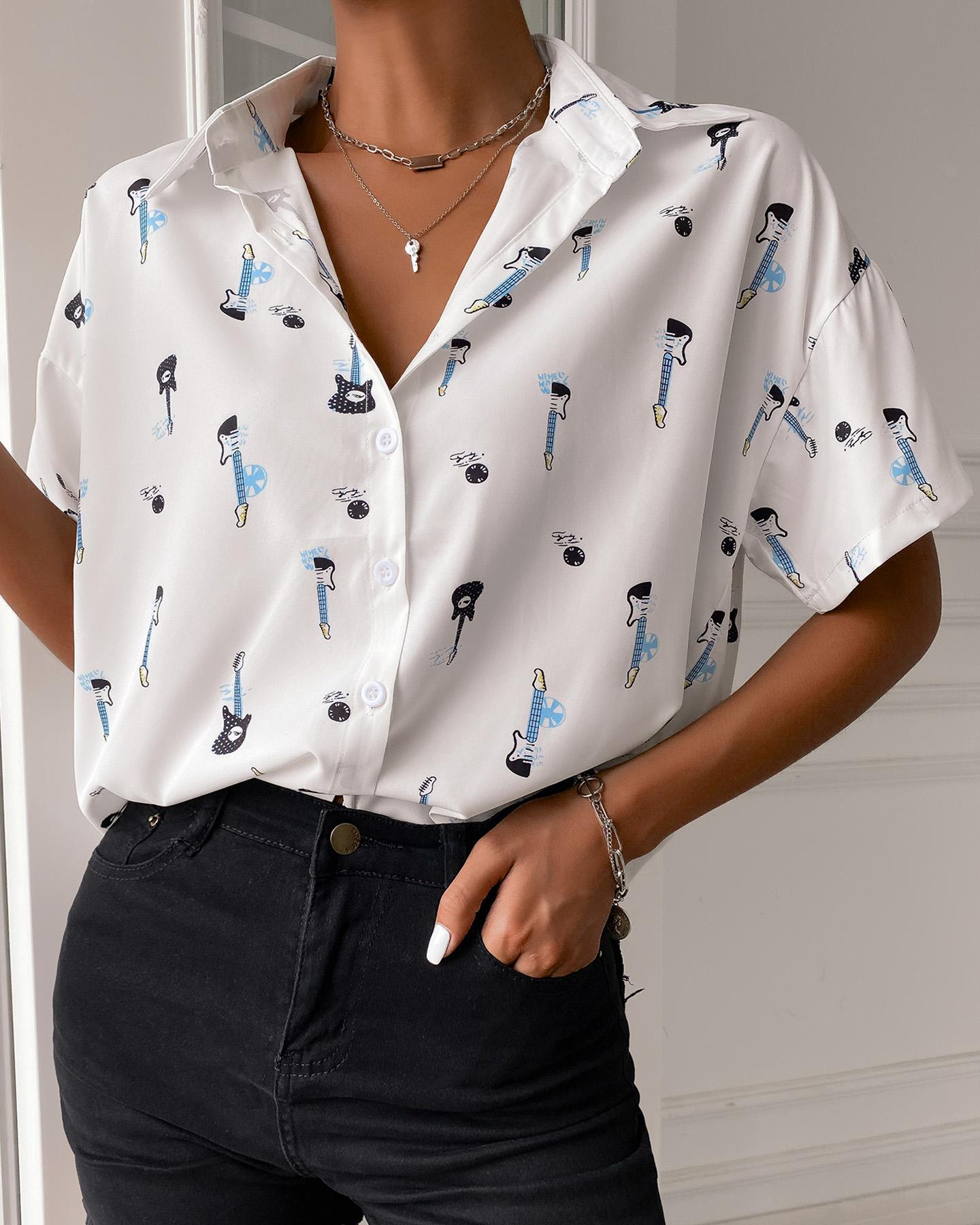 

Graphic Print Button Front Short Sleeve Shirt, White