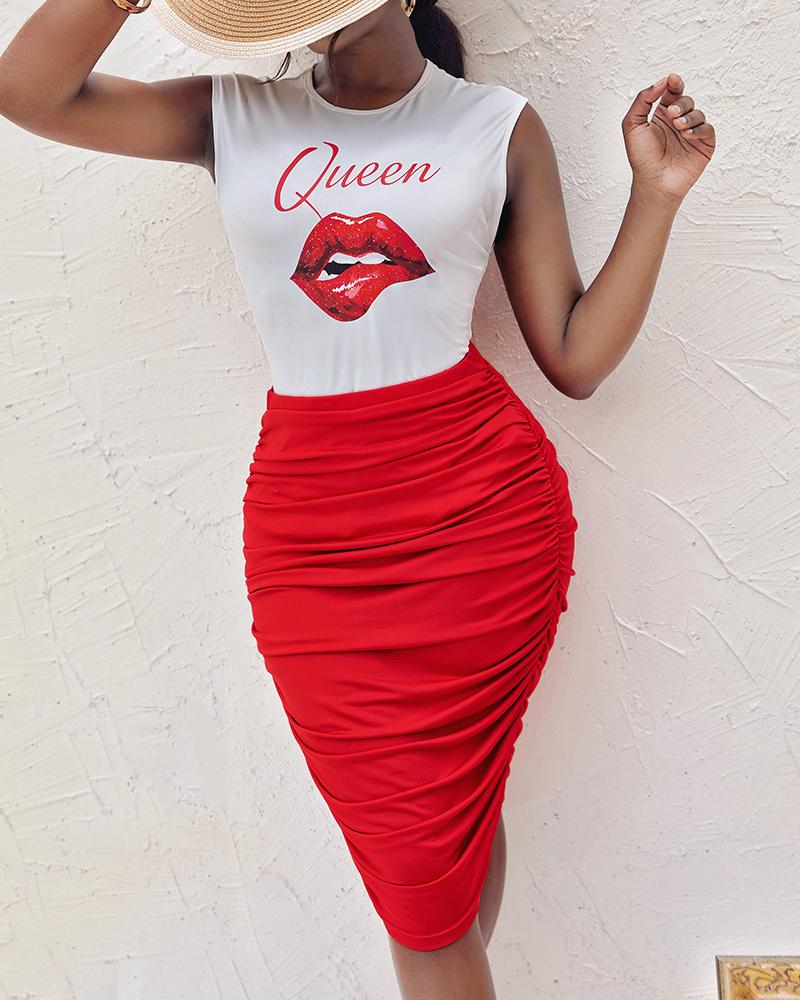 

Letter Lip Print Top & Ruched Skirt Set, Red