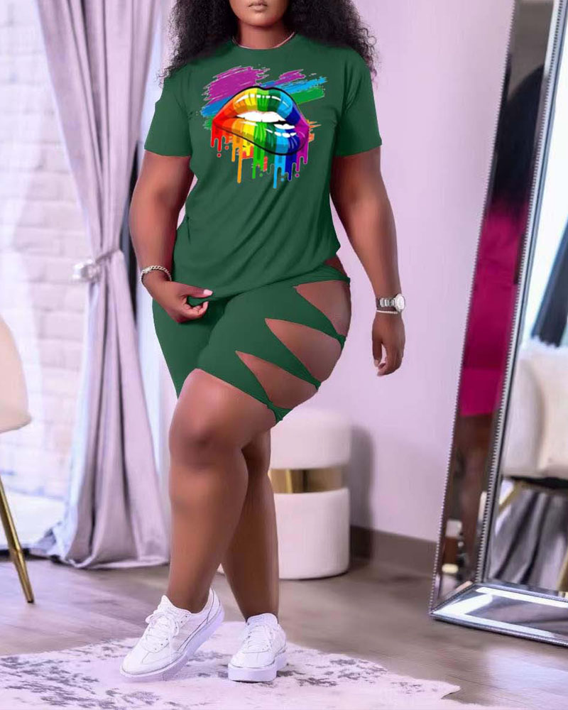 

Lip Print Casual Top & Cutout Shorts Set, Green