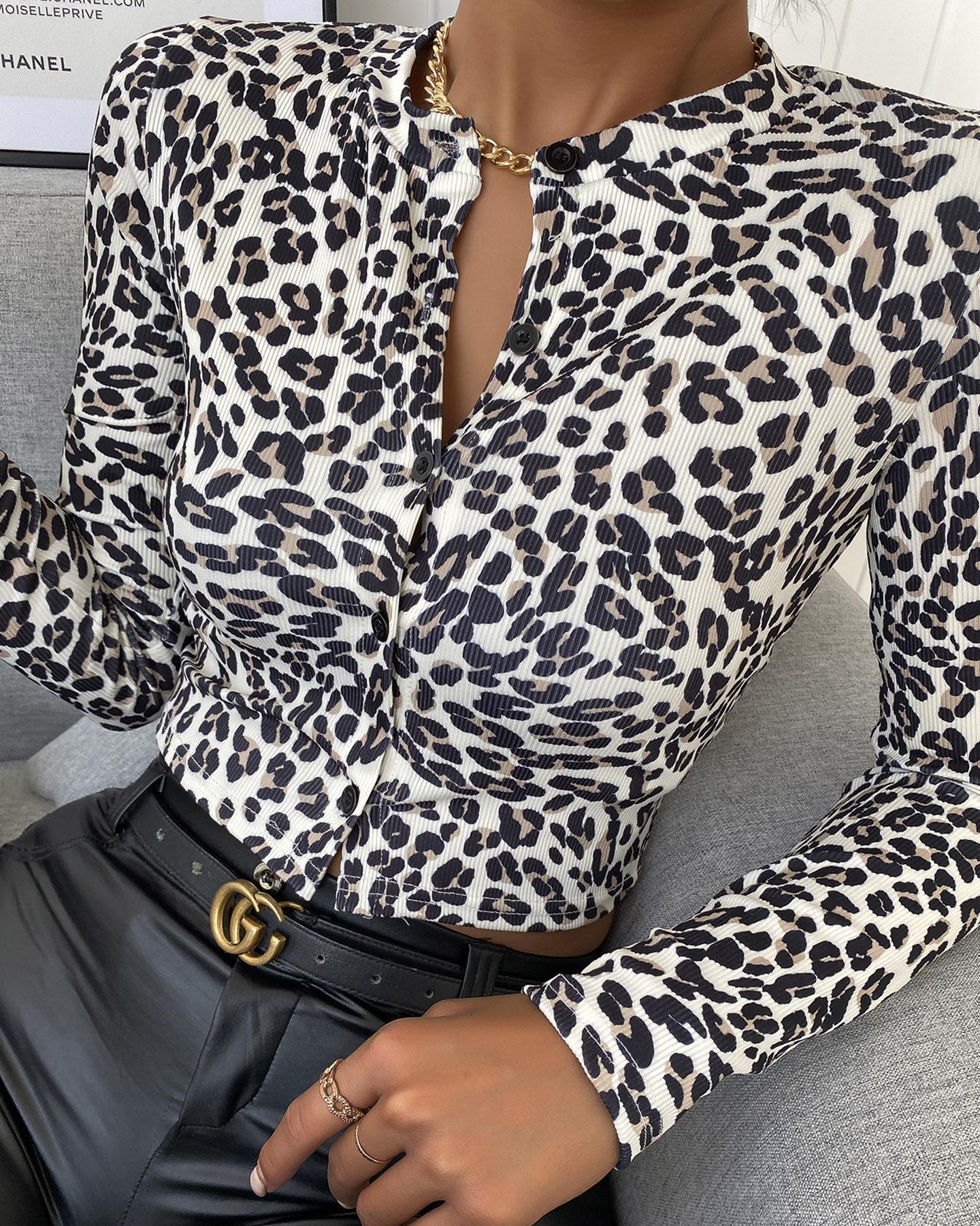 

Leopard Print Long Sleeve Top