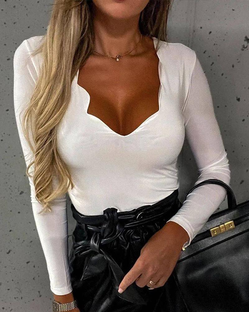 

Scallop Trim Long Sleeve Top, White