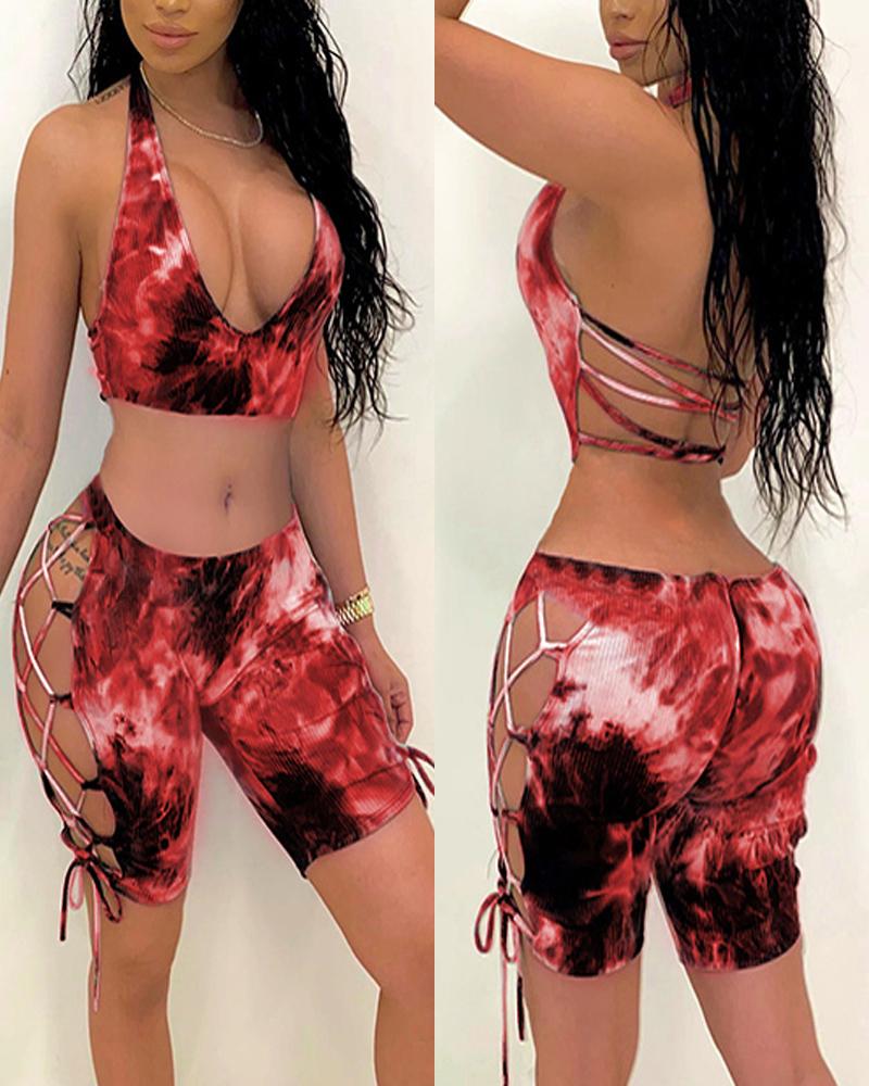 

Tie Dye Print Halter Sleeveless Cropped Top With Lace-up Cut-out Short Pants Suit Sets, Red