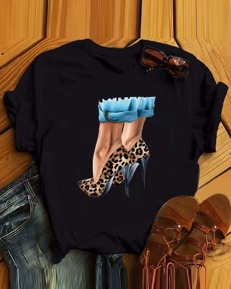 

Women' Leopard Graphic Print Short Sleeve T-shirt, Black
