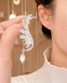

1pc Angel Wing Shaped Right Ear Climber, Silver