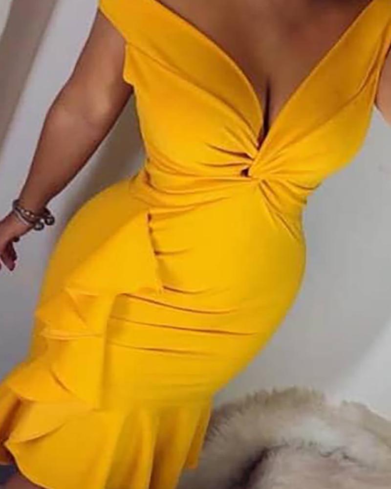 

Plain Off Shoulder Ruffle Hem Ruched Dress, Yellow