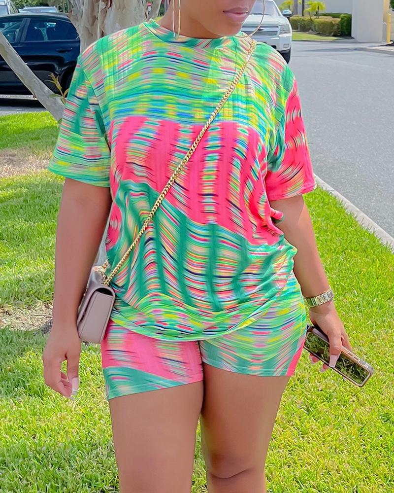 

Abstract Print Rainbow Ombre Top & Shorts Set, Green
