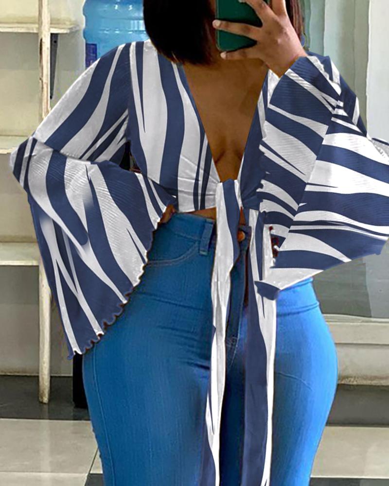 

Striped Print Bell Sleeve Knotted Top, Purplish blue