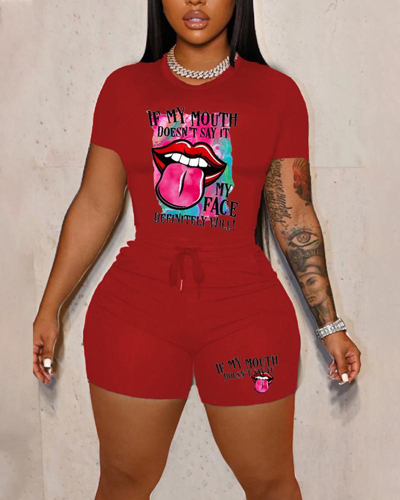 

Lip Graphic Print Top & Drawstring Shorts Set, Red