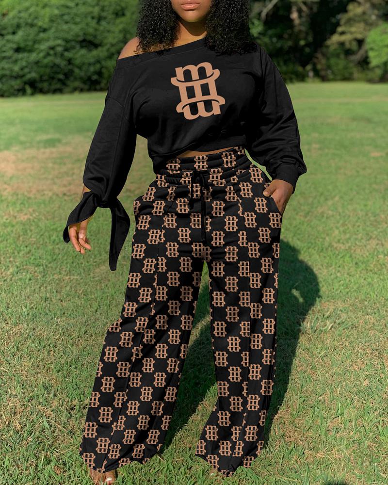 

ChicMe Tied Detail Letter Print Top & Drawstring Pants Set, Black