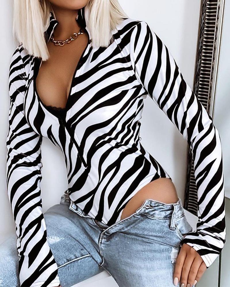 

Zebra Stripe Long Sleeve Zipper Design Bodysuit, Black&white