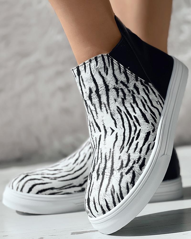 

Graphic Zebra Stripe Print Ankle Boots, Blackwhite
