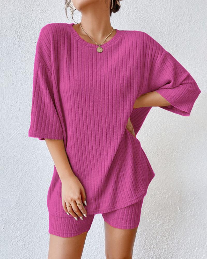 

Round Neck Three Quarter Sleeve Pajamas Set, Pink