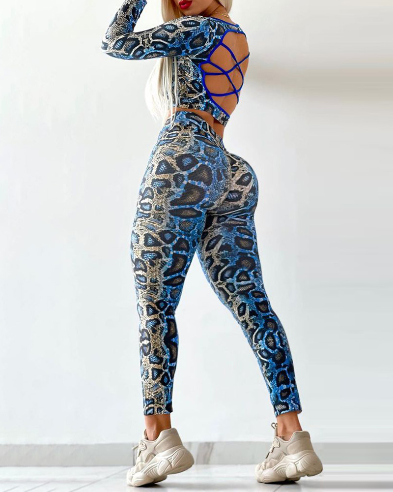 

Snakeskin Print Cutout Backless Yoga Set, Blue