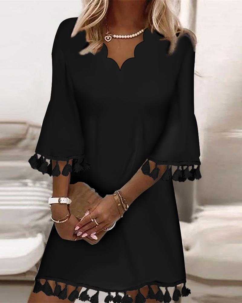 

Tassel Trim Scallop V-Neck Bell Sleeve Casual Dress, Black