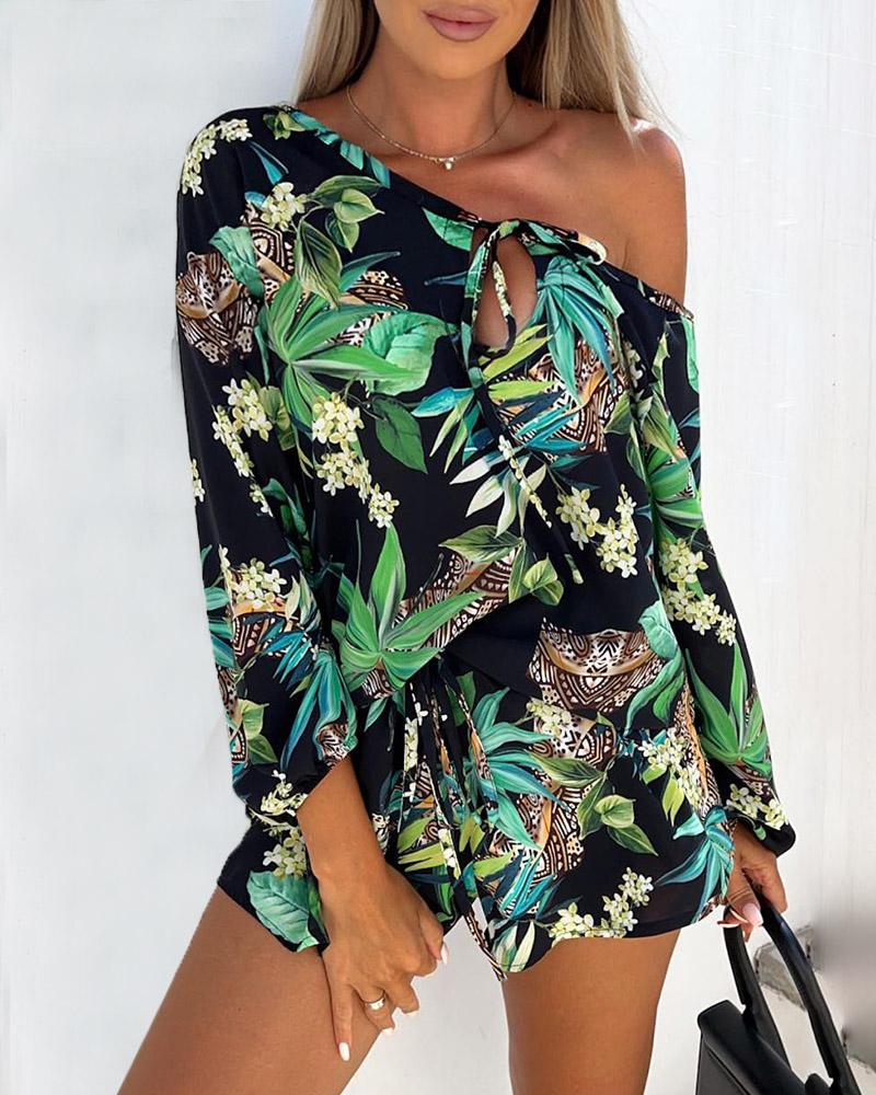 V-Neck Floral Plants Print Top & Tied Detail Shorts Set