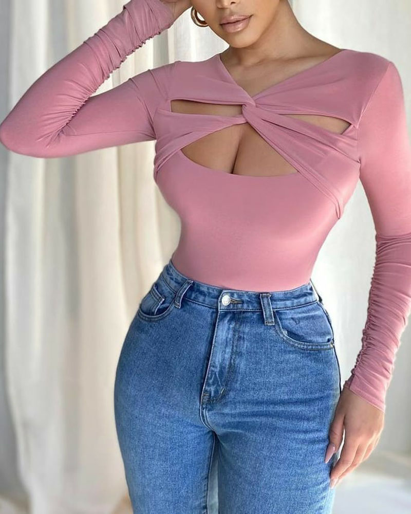 

Cutout Twist Design Ruched Long Sleeve Top, Style1