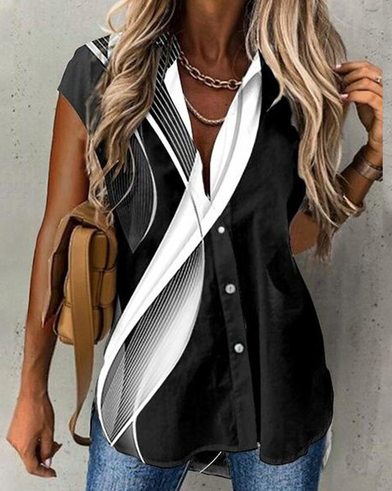 

Abstract Print Colorblock Buttoned Pocket Design Top, Black