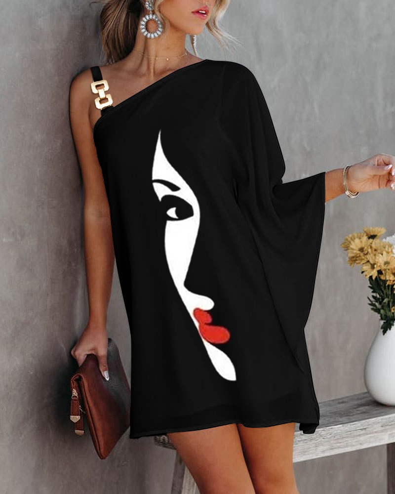 

Chain Decor Figure Print Batwing Sleeve Casual Dress, Black